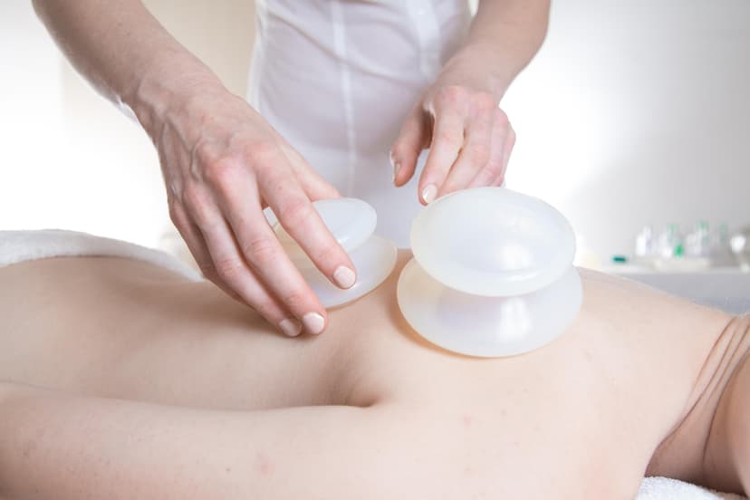 Kuivakuppaushoito 45 min | Helsinki