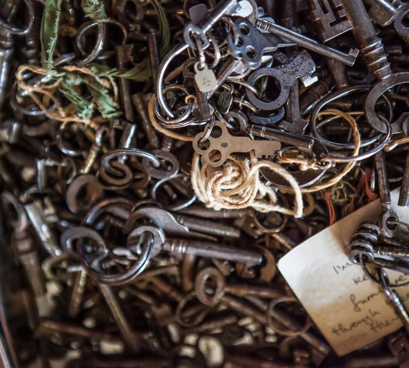 Tarinallinen pakohuonepeli 5:lle | Mikkeli