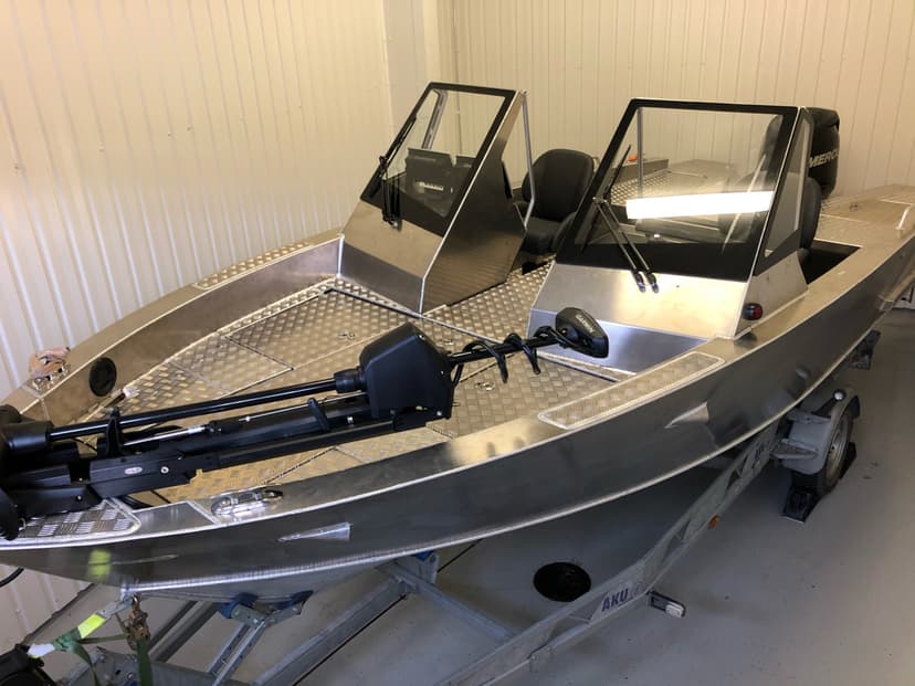 Opastettu kalastusretki 6:lle 7h | Turku