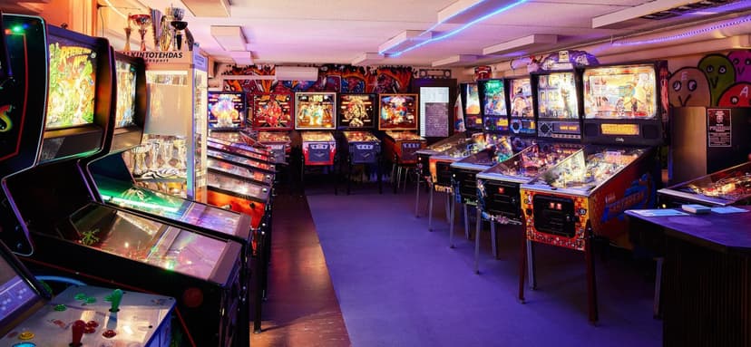 Yksityistilaisuus ryhmälle pelihallissa 2 tuntia, 21-25 henkilöä | Tampere