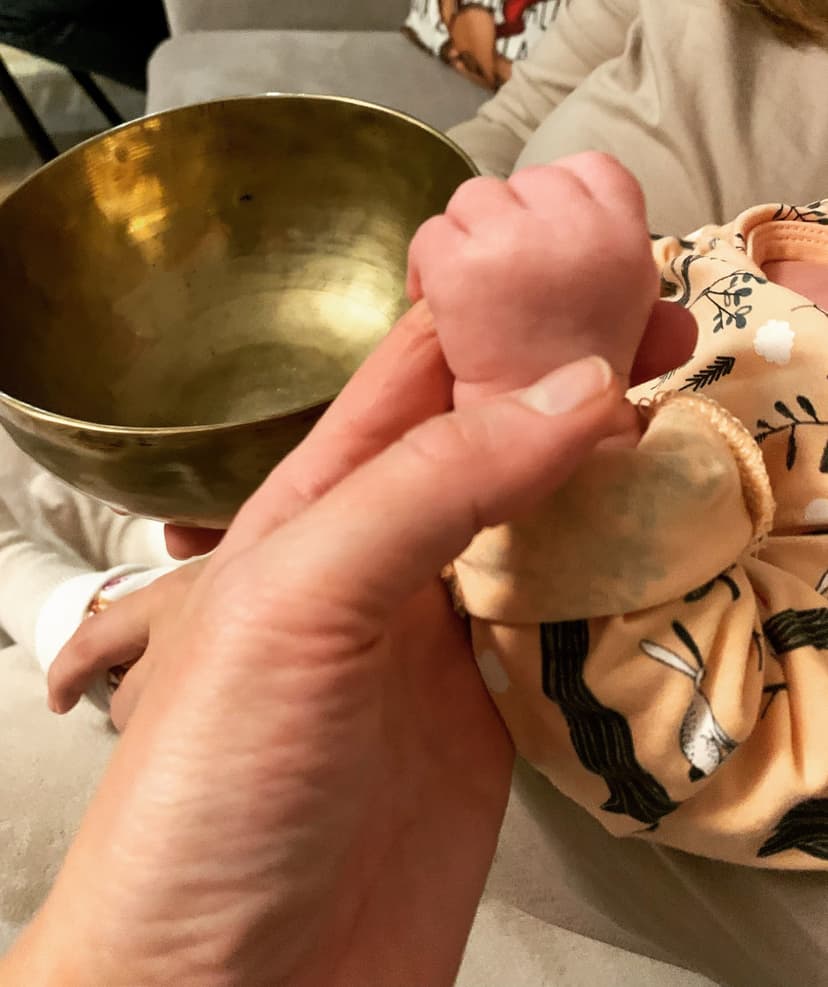 Äidin ja vauvan sointukylpy | Helsinki