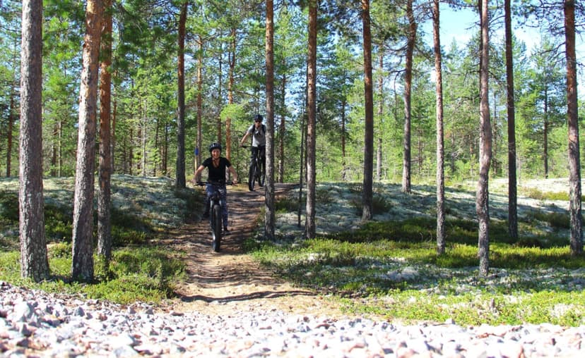 Sähkömaastopyörän vuokraus kahdelle - 3 tuntia | Oulu