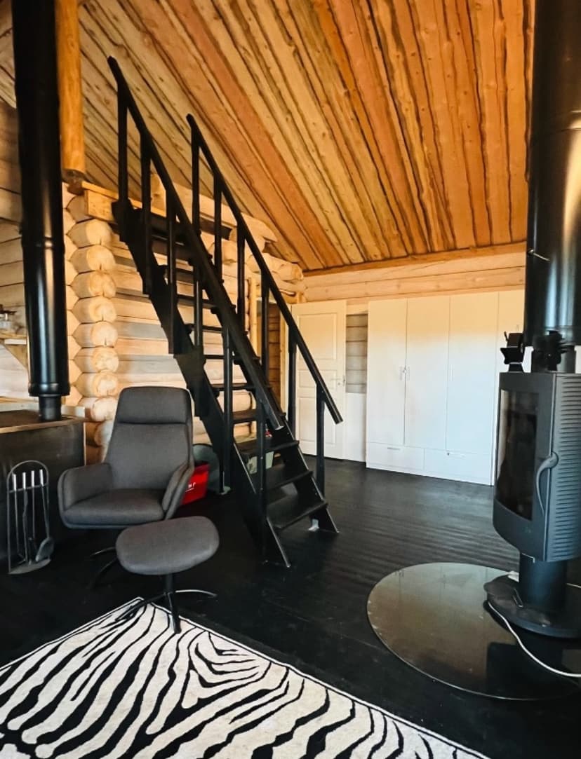 Täysihoidollinen majoitus erämökissä kuudelle arkena (2 vrk) | Ivalo