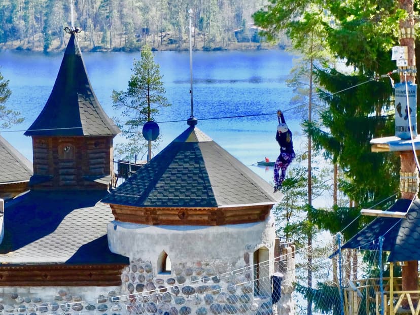 Seikkailuliput kahdelle - Elämyspuisto Hiidenlinna Park Resort | Somero