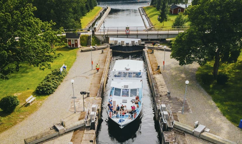 Maisemaristeily Punkaharjulla harjumaisemissa | Savonlinna