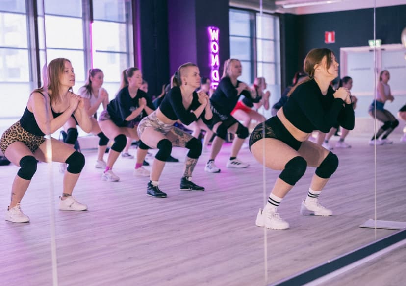 Tanssillinen elämystunti ystäväporukalle (2-20hlö) | Helsinki | Tampere