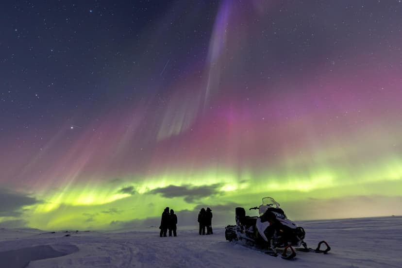 Revontulet ja taianomainen yötaivas | Kilpisjärvi